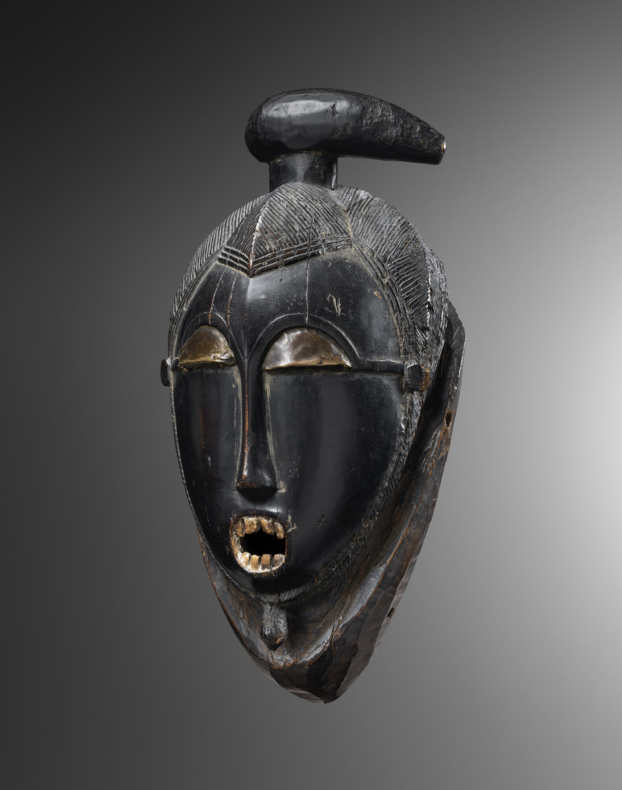 ANTHROPOMORPHIC KPAN MASK (GOLI DANCE) ANTHROPOMORPHIC KPAN MASK (GOLI DANCE)