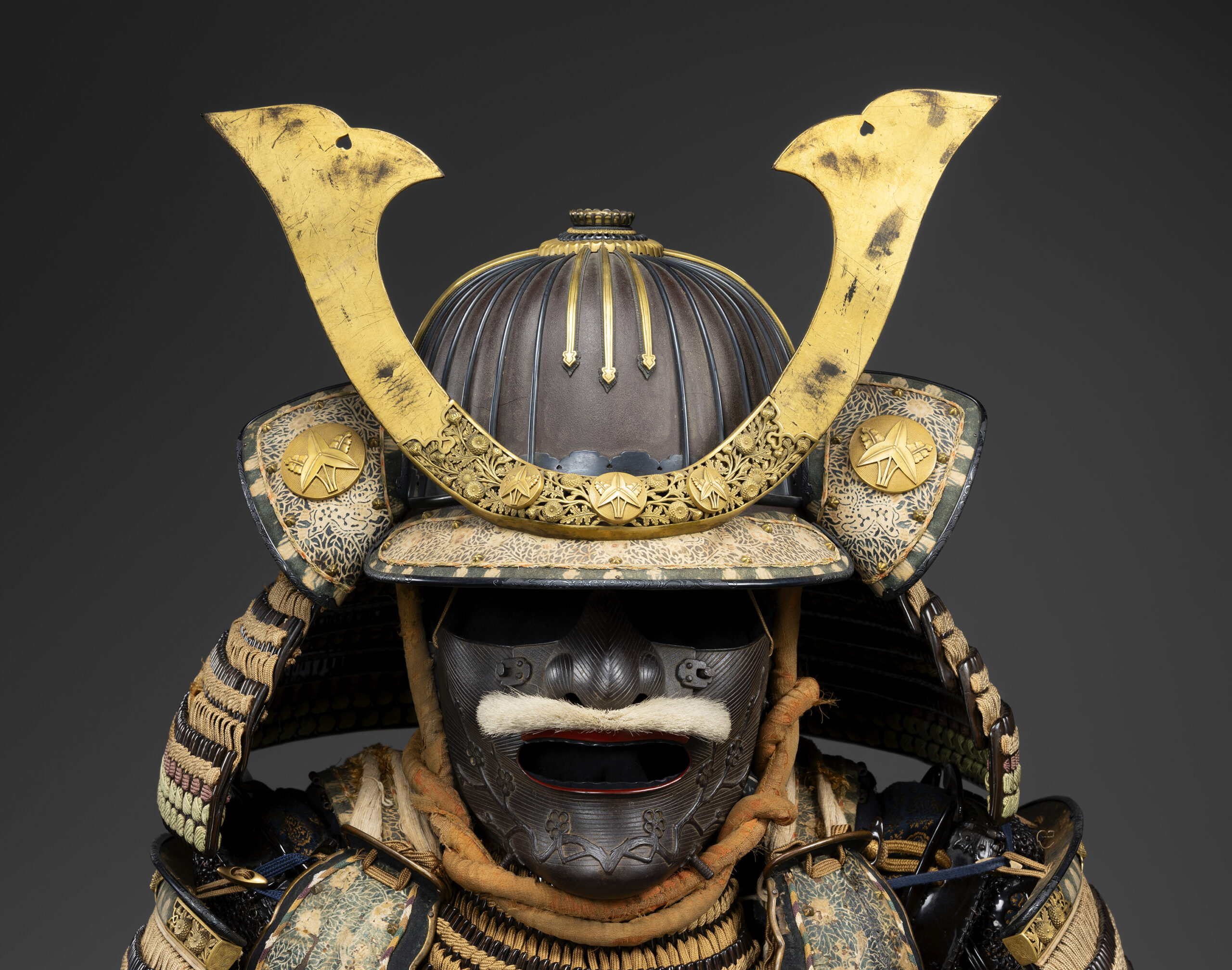 COMPLETE JAPANESE ARMOUR (GUSOKU) COMPLETE JAPANESE ARMOUR (GUSOKU)