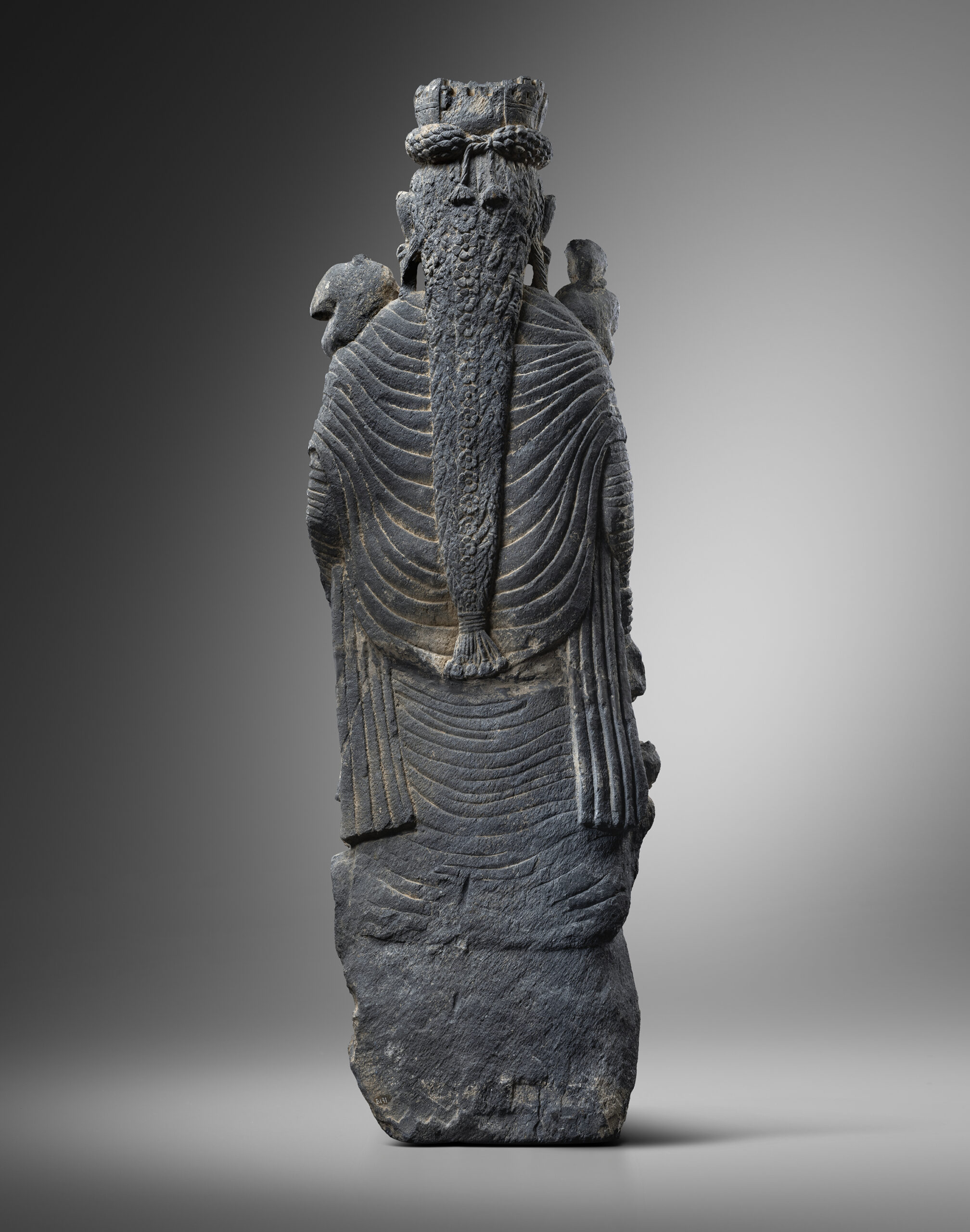 HARITI SURROUNDED BY CHILDREN