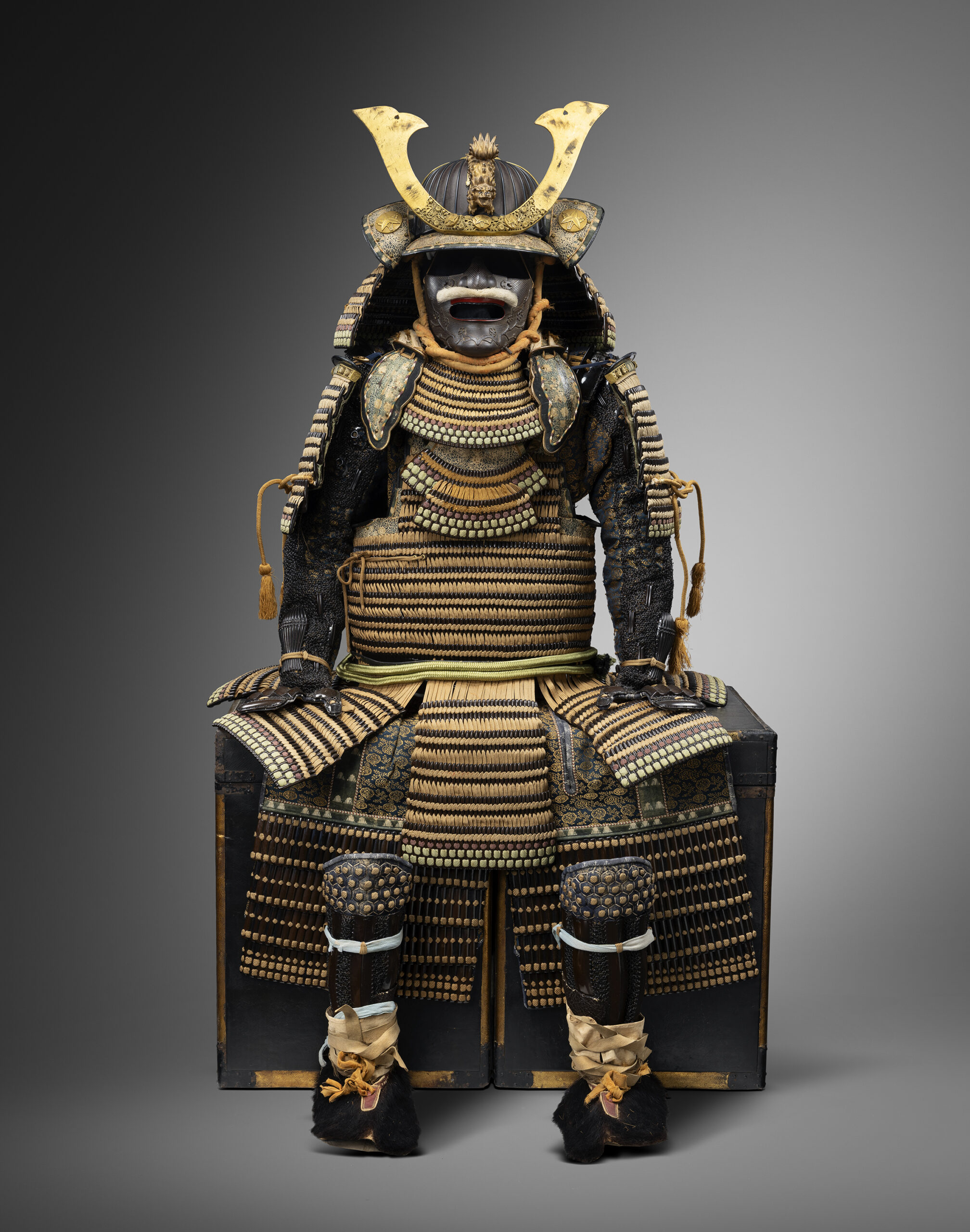 COMPLETE JAPANESE ARMOUR (GUSOKU)